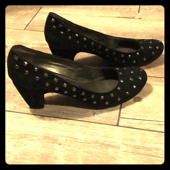 Kenneth Cole Reaction Shoes - 2/$30 Kenneth Cole Reaction Suede Studded Heels 9